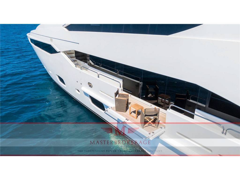 Sunseeker 131 - yacht