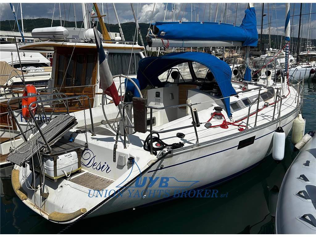 Beneteau Oceanis 39