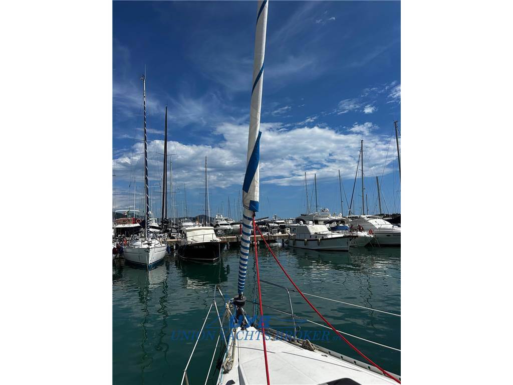 Beneteau Oceanis 39