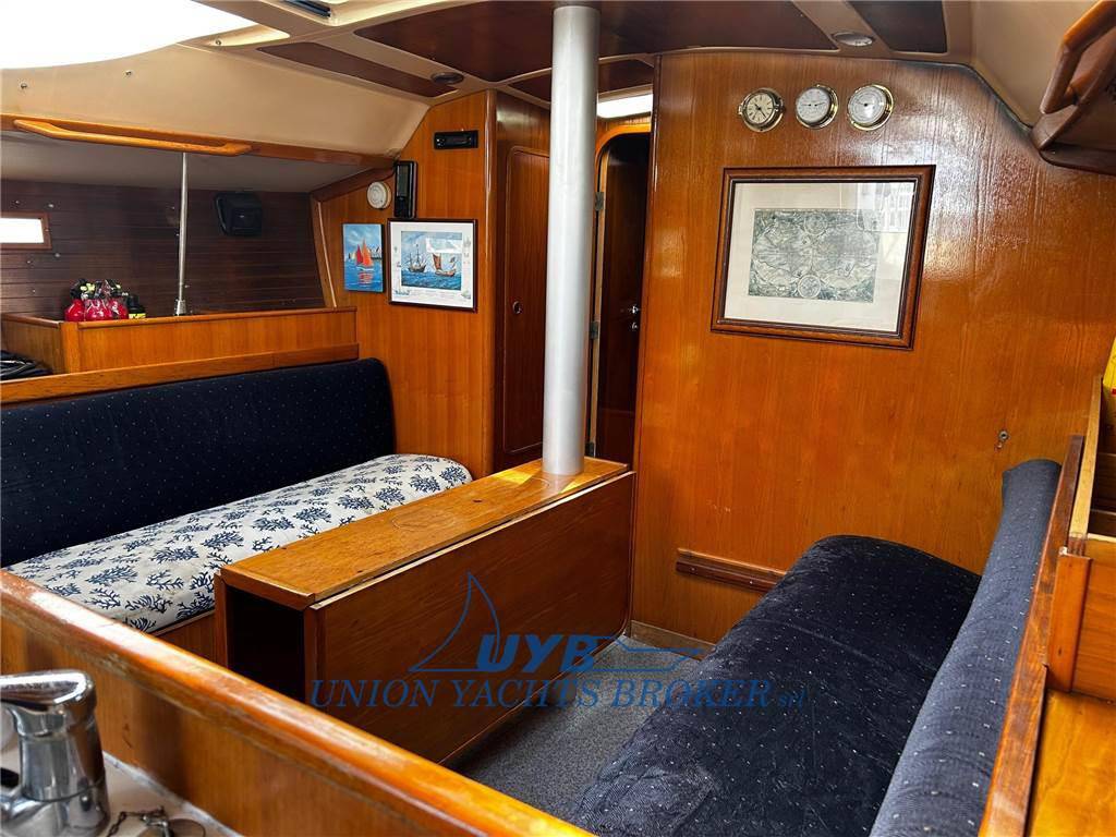 Beneteau Oceanis 39