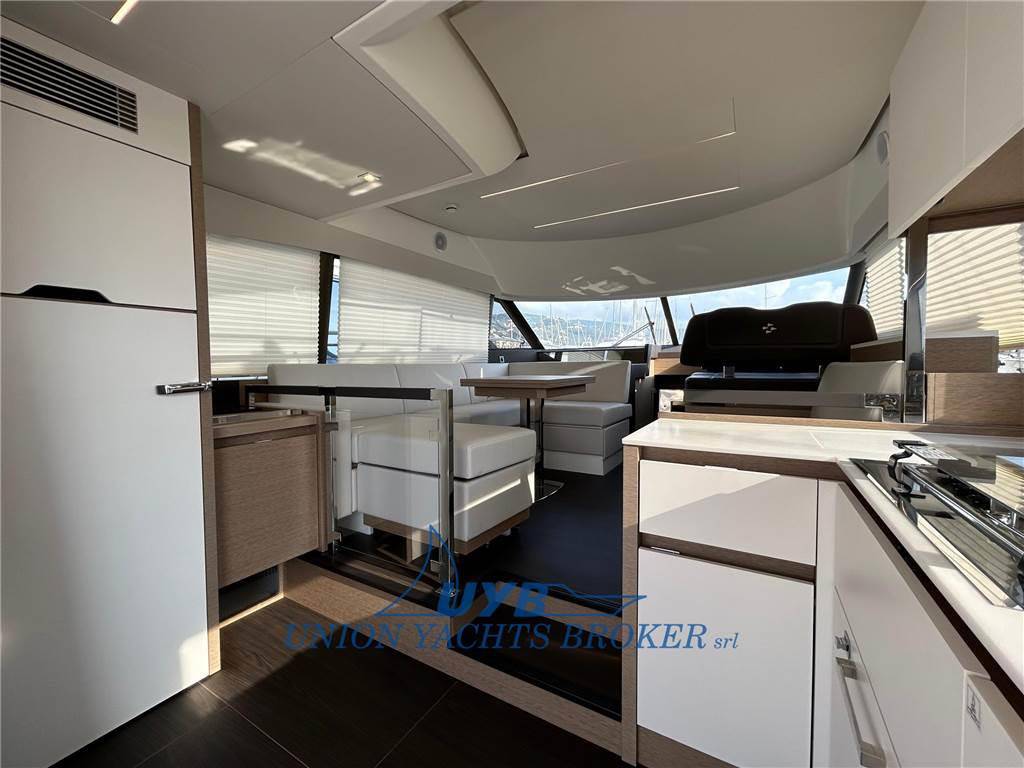 Prestige 460 fly