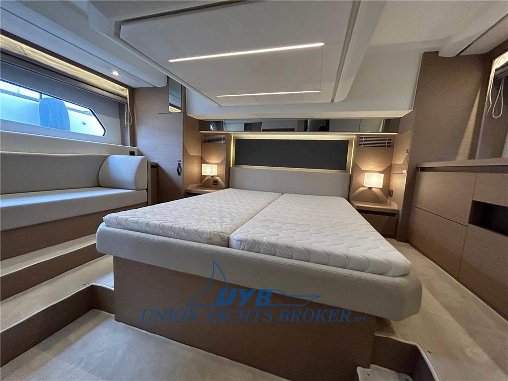 Prestige 460 fly