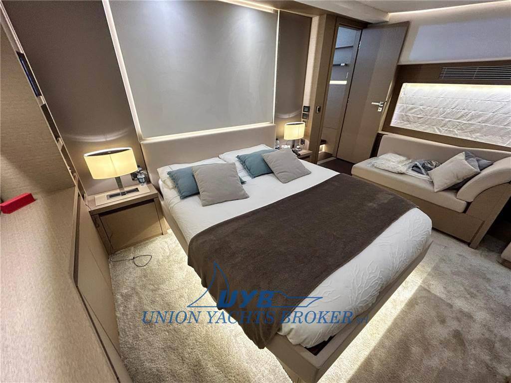 Prestige 680 fly