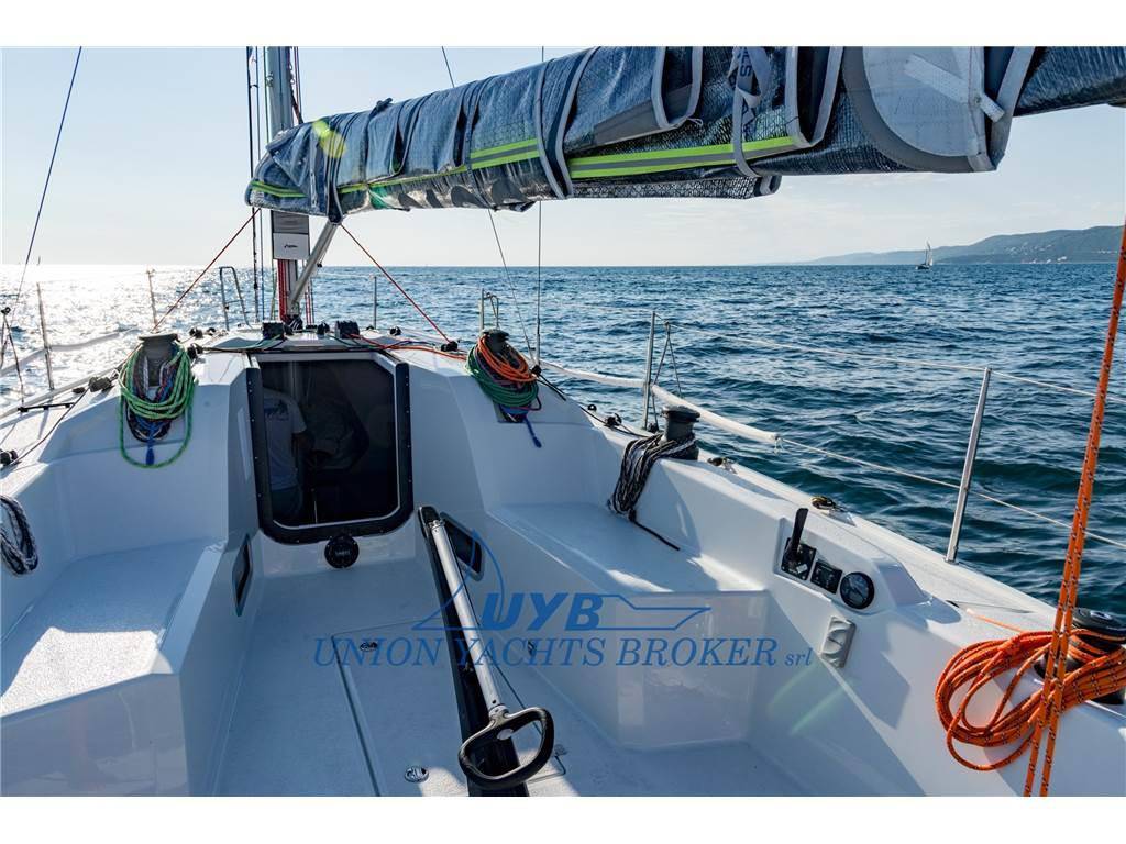 Italia yachts Italia 9.98