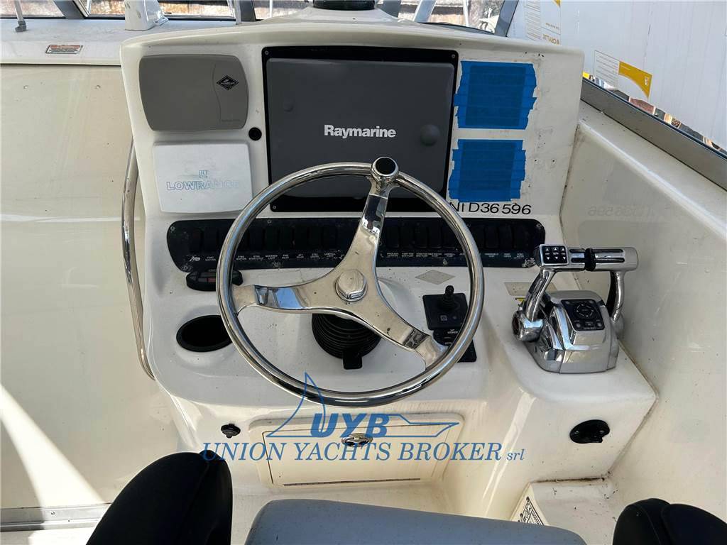 Boston whaler Boston 305 conquest