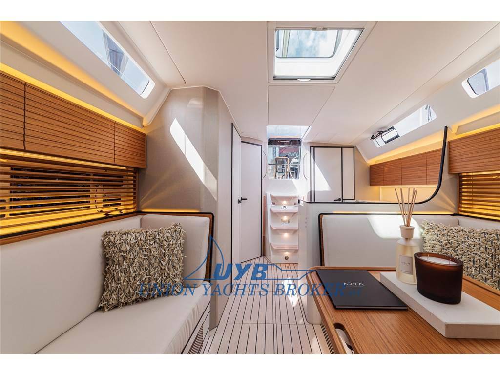 Italia yachts Italia 12.98