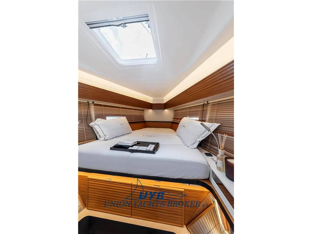 Italia yachts Italia 12.98