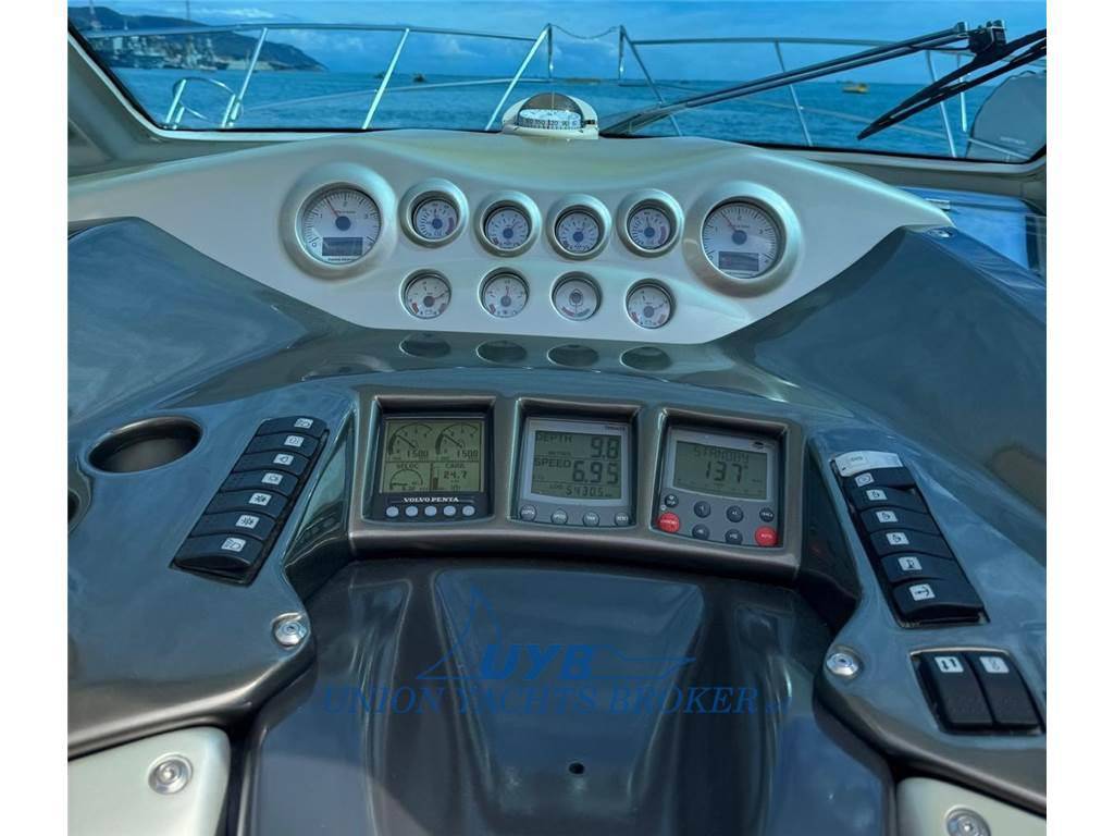 Cranchi Mediterranee 43 hard top