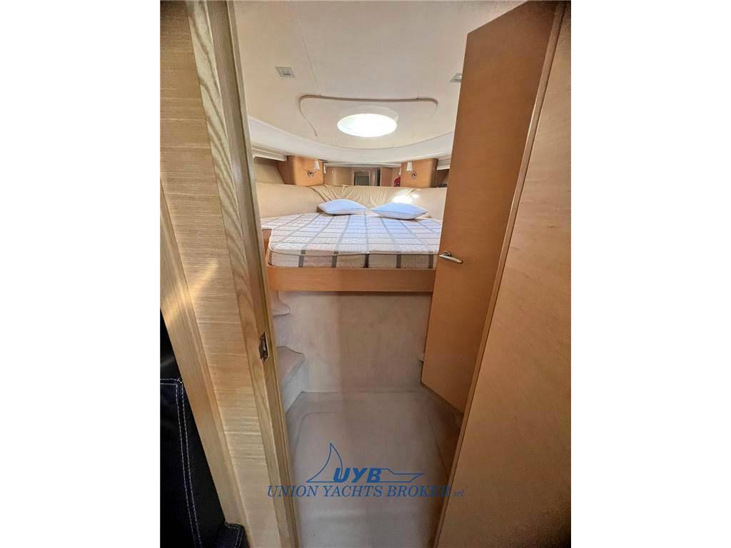 Cranchi Mediterranee 43 hard top