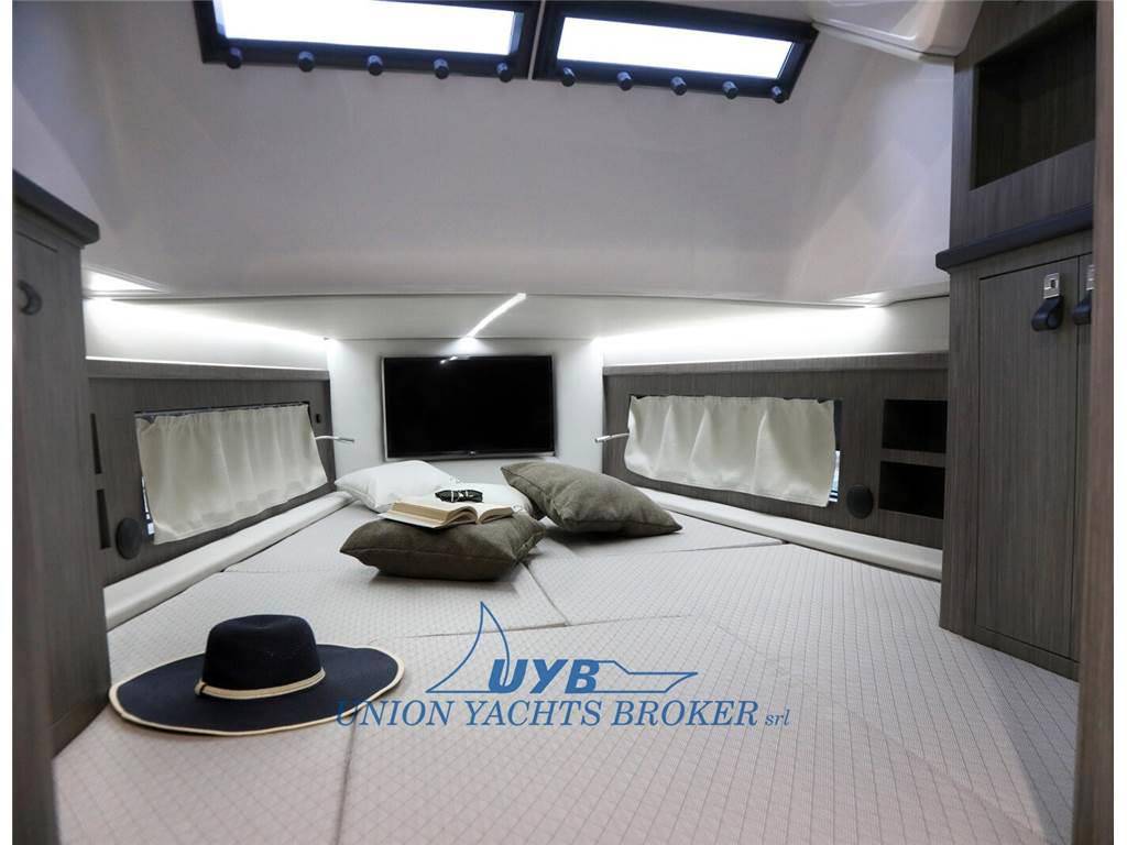 Ranieri international Cayman 45.0 cruiser