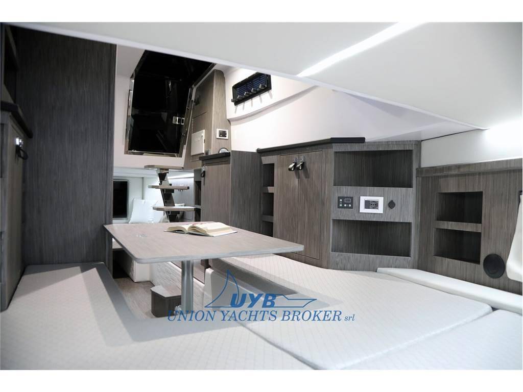 Ranieri international Cayman 45.0 cruiser