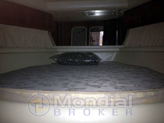 Azimut yacht 43