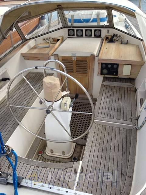 Hallberg rassy 382