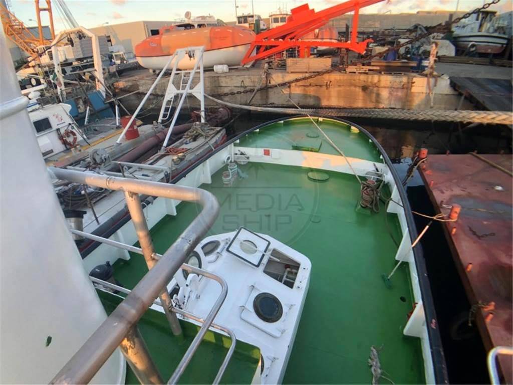 Cantiere navale pellegrino Rimorchiatore 22 mt