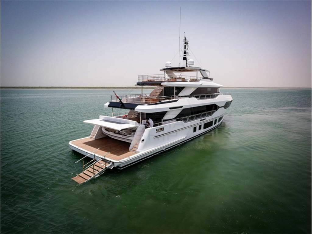 Gulf craft Majesty 120