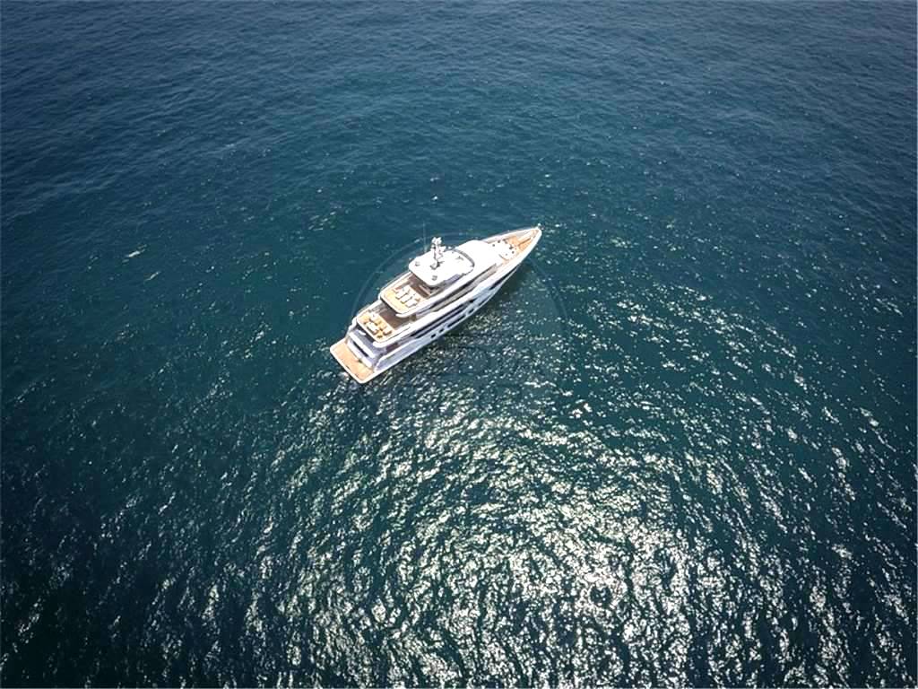Gulf craft Majesty 120