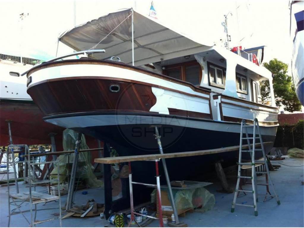 Benetti sail division Rimorchiatore