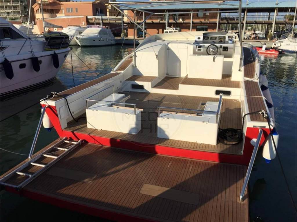 V yacht V40