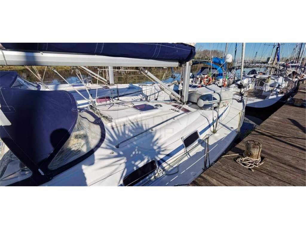 Bavaria 39
