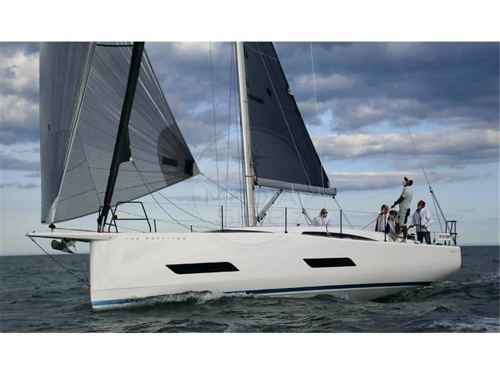 Eleva yachts The fortytwo
