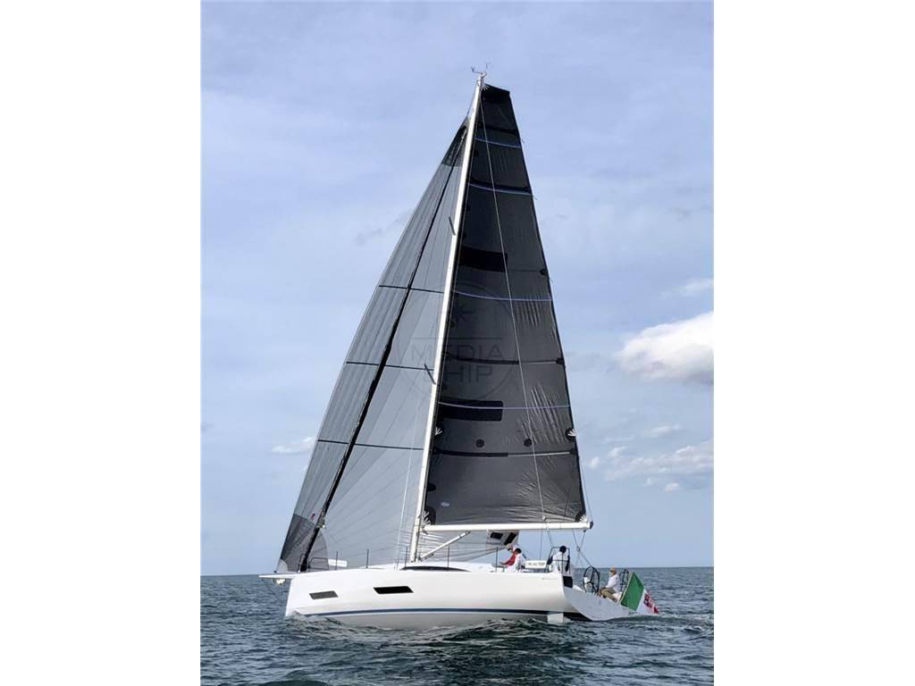 Eleva yachts The fortytwo