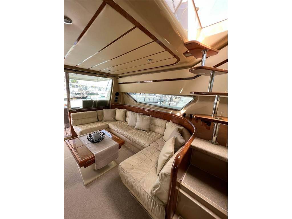 Ferretti 165
