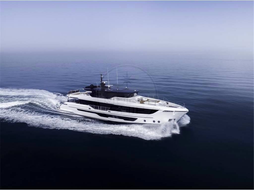 Gulf craft Majesty 111