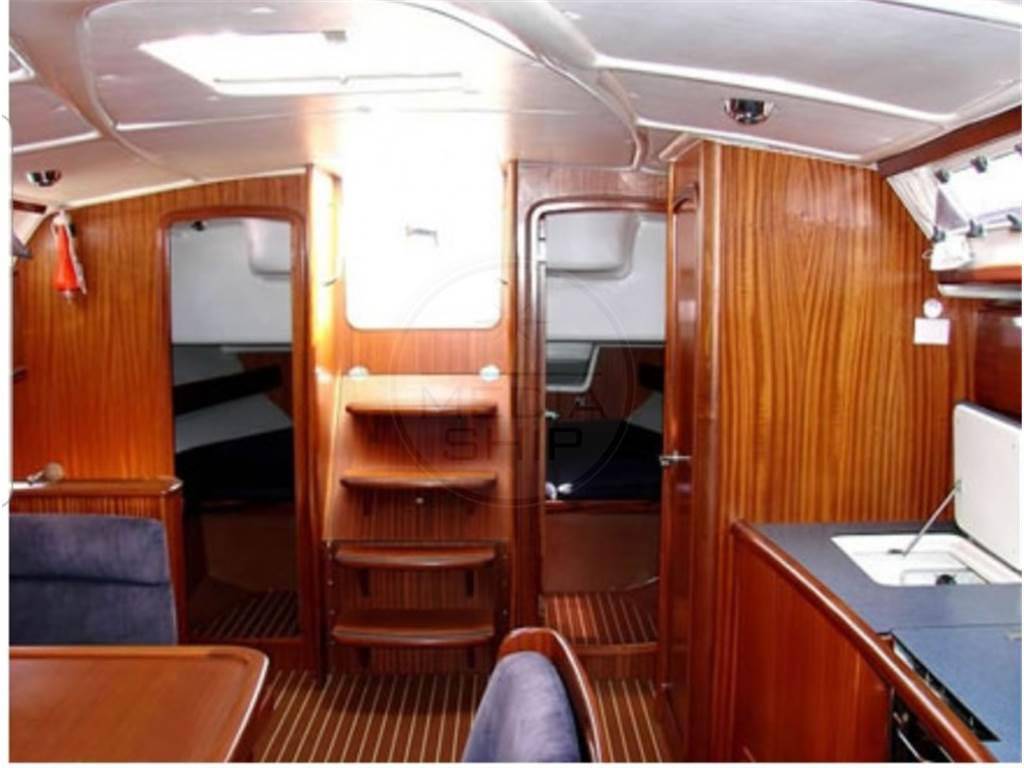Bavaria 44