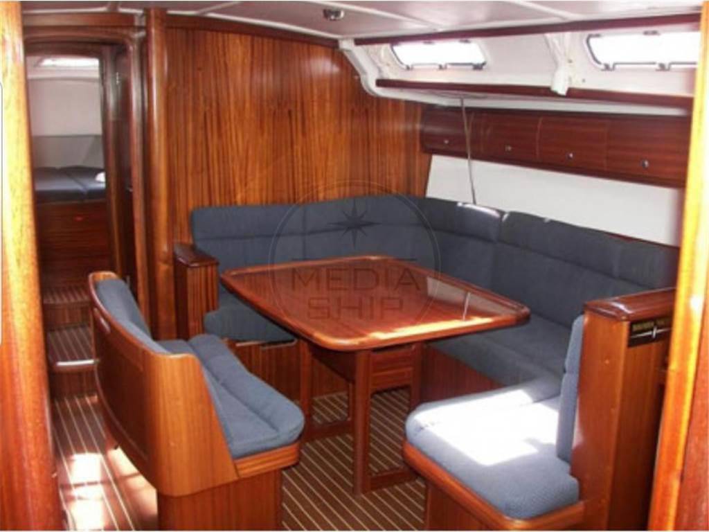Bavaria 44