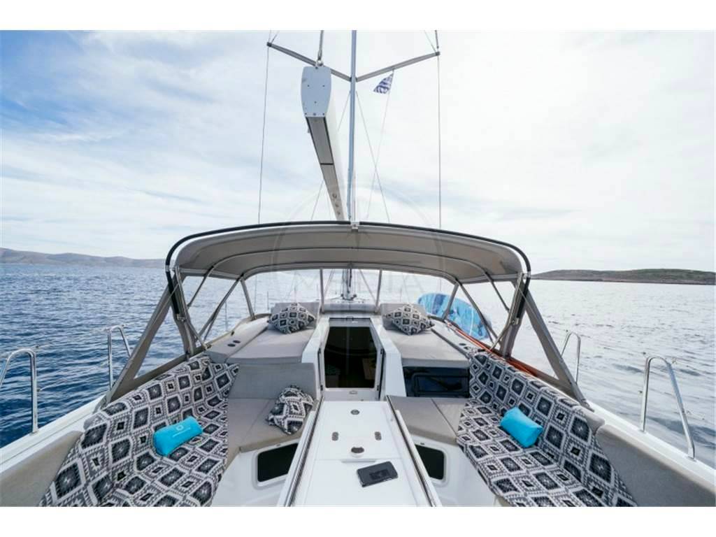 Beneteau Oceanis 51.1