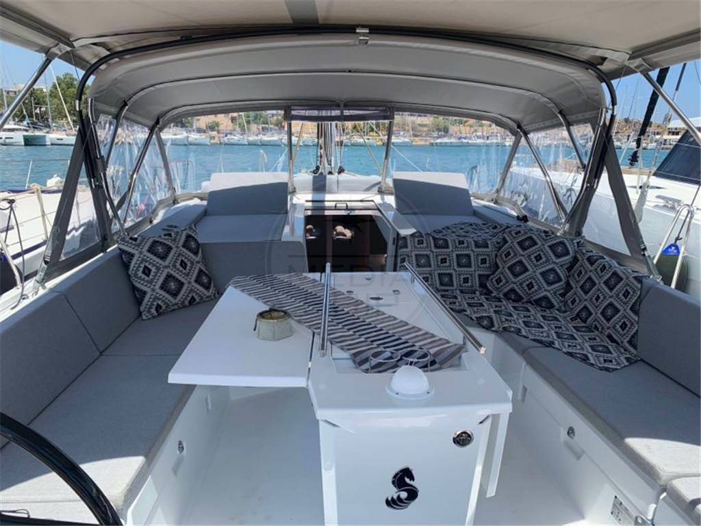 Beneteau Oceanis 51.1