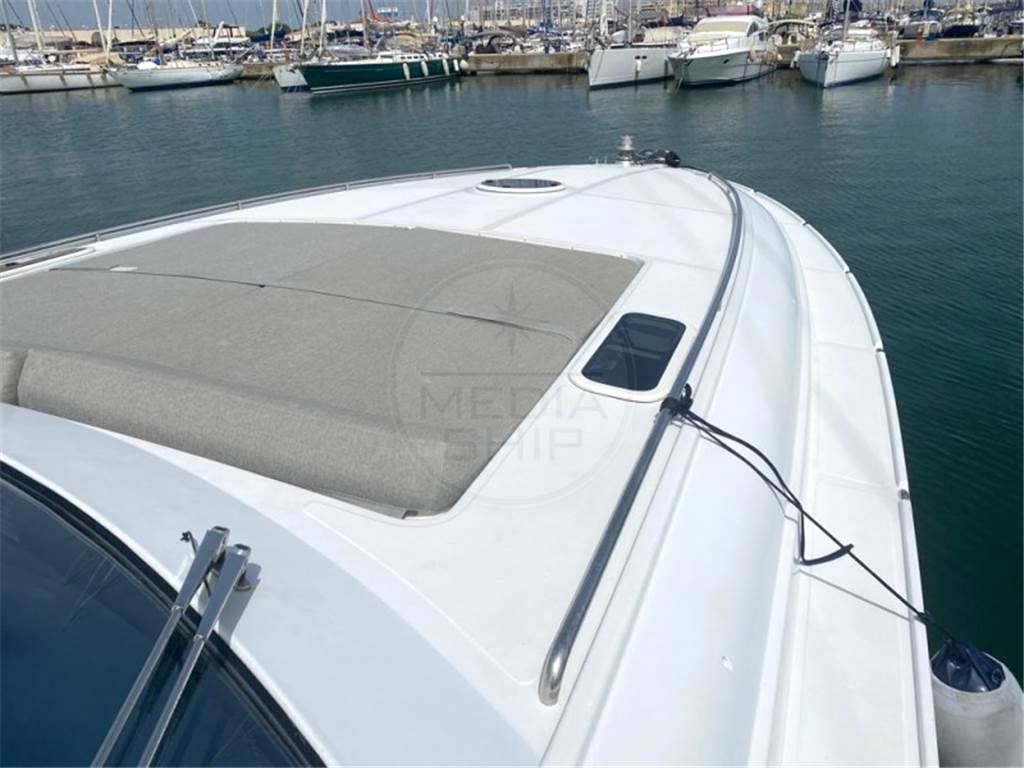 Pershing 54'