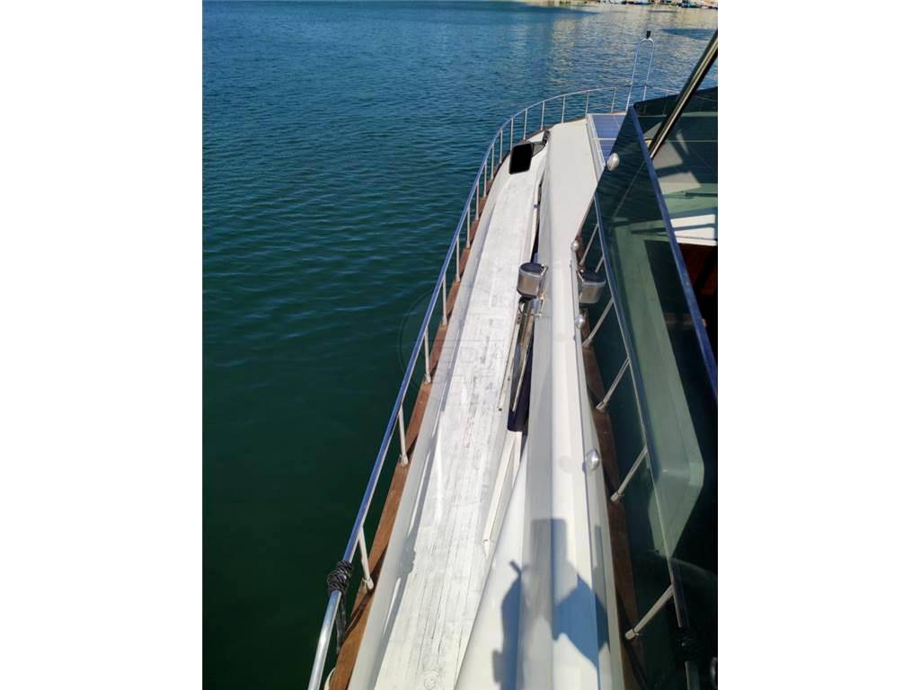 Canados 65