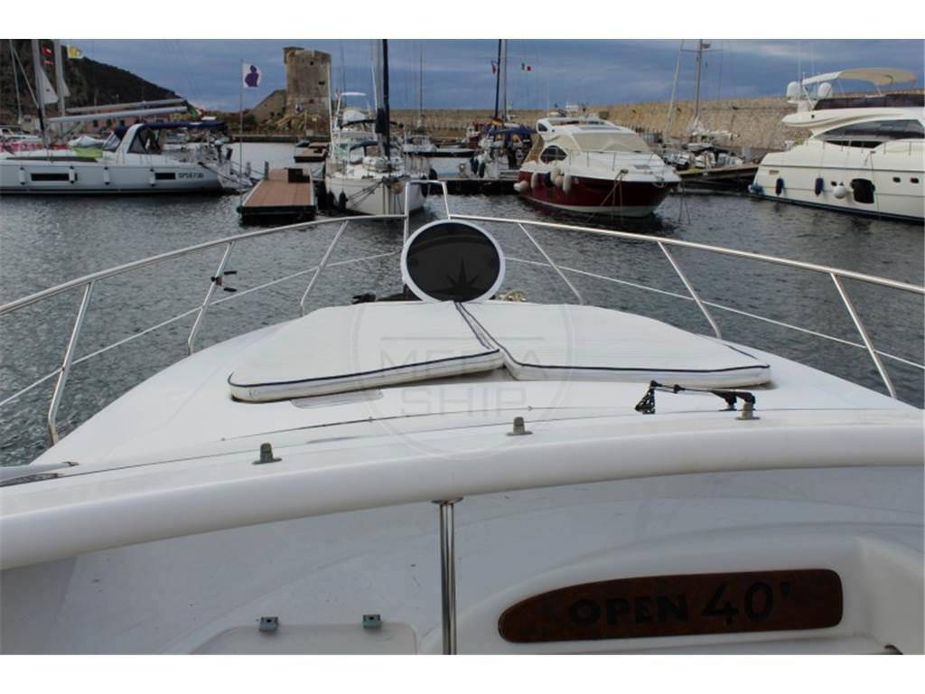 Astondoa 40