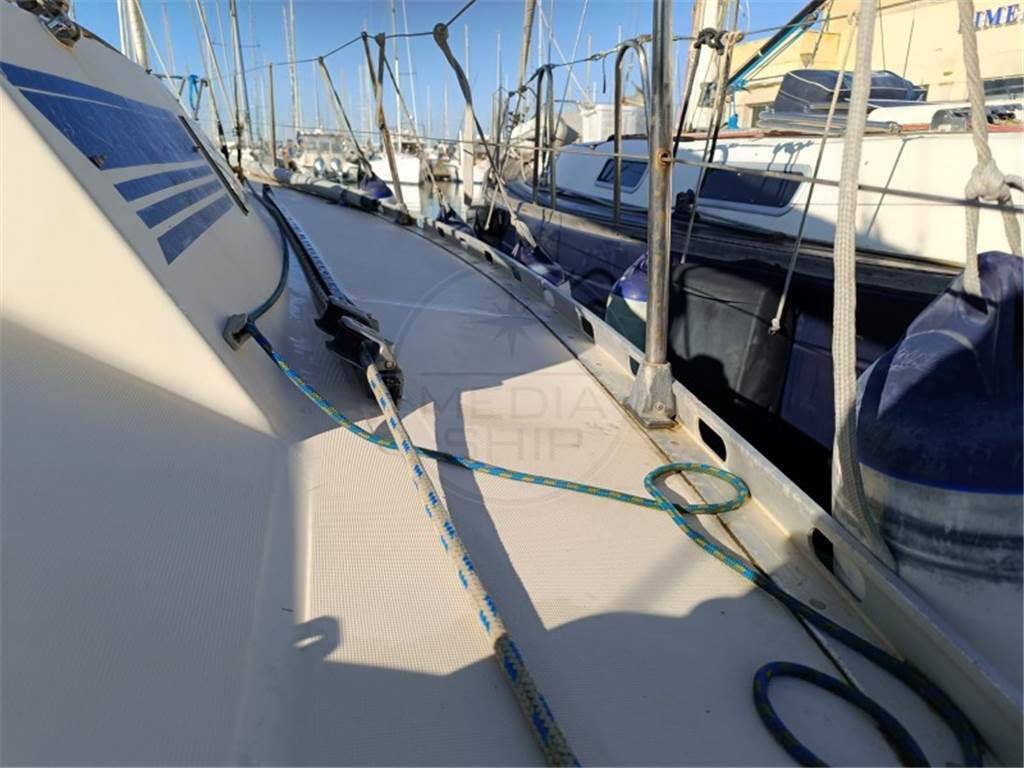 Beneteau First 32.5