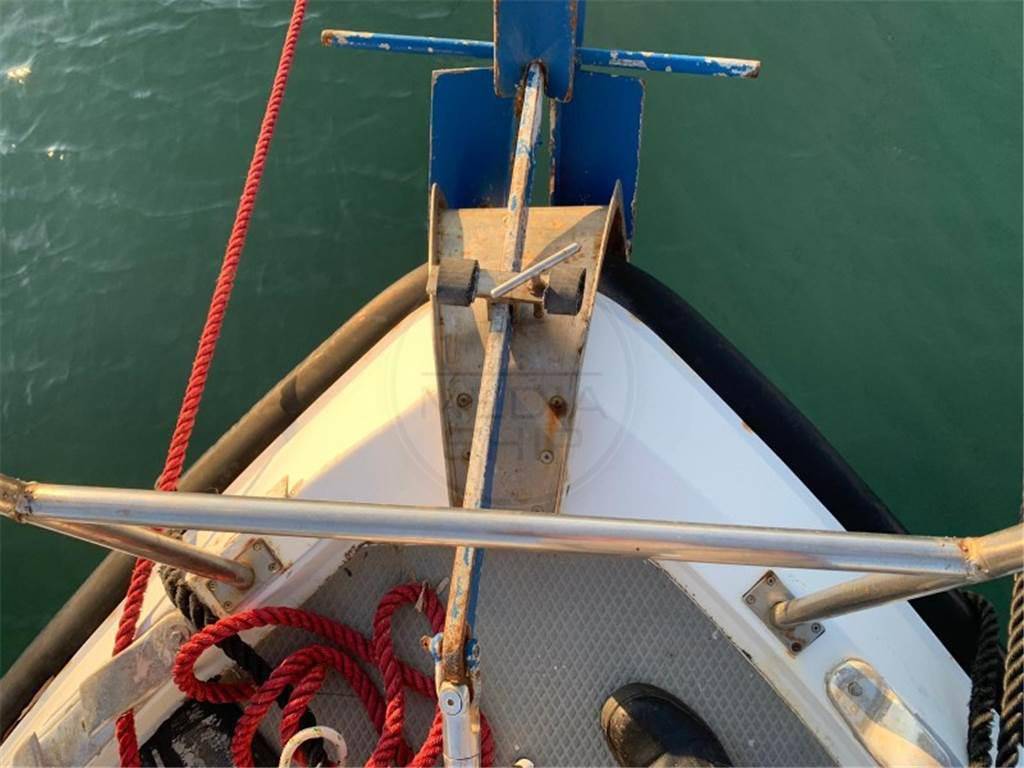 Intermarine V 50