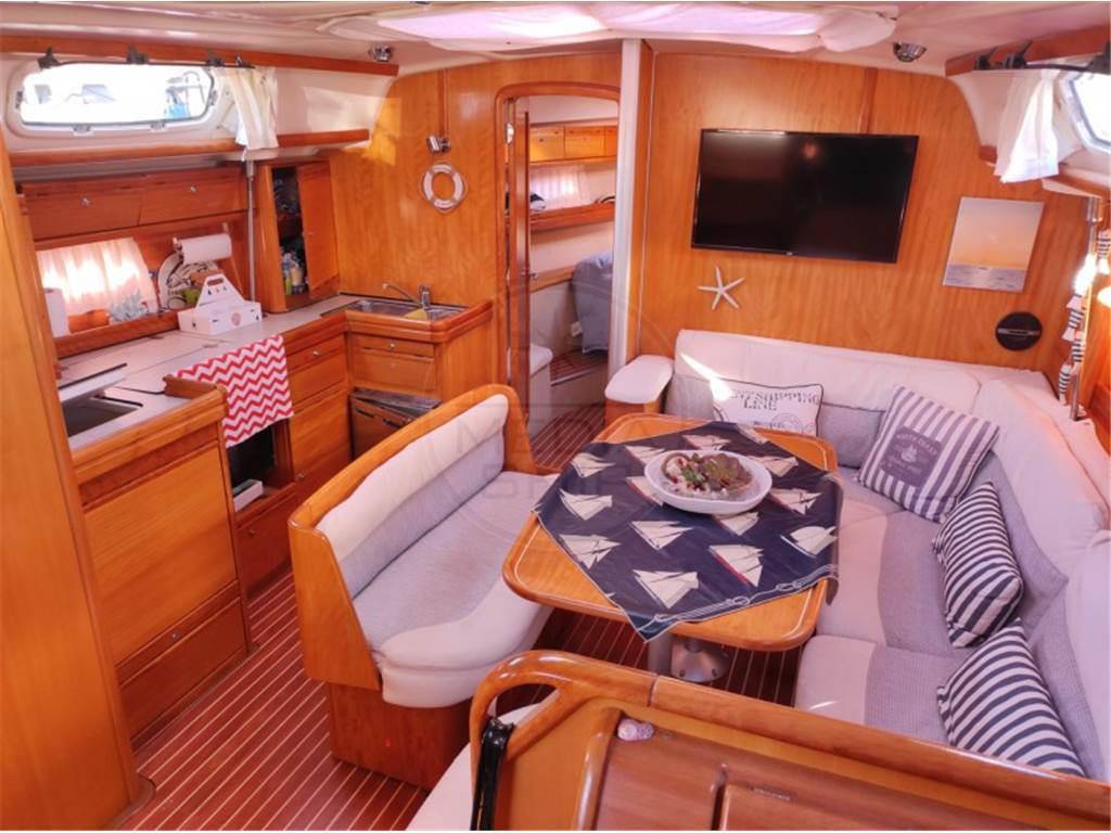 Bavaria 42 cruiser