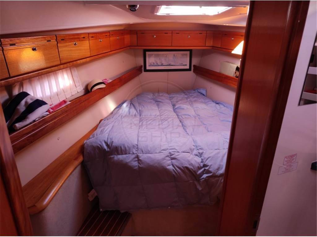 Bavaria 42 cruiser