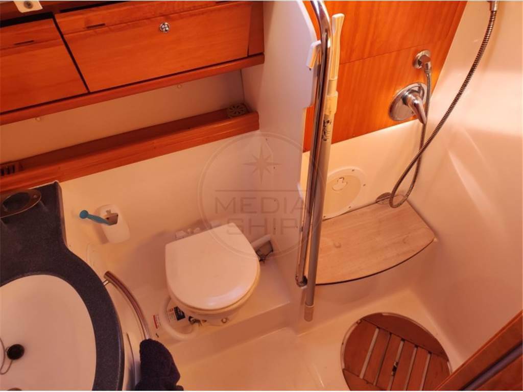 Bavaria 42 cruiser