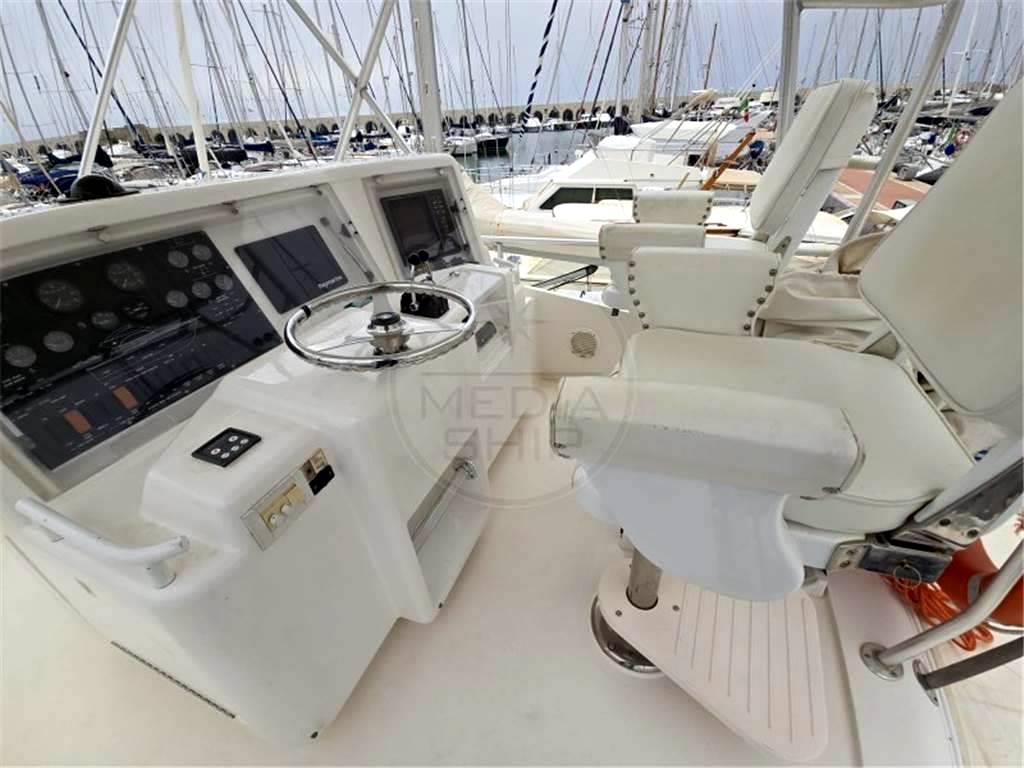 Bertram yachts Bertram 390 convertible
