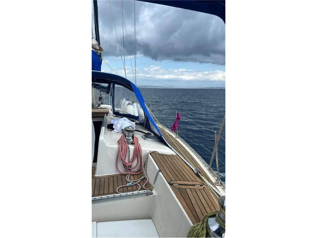 Bavaria 44