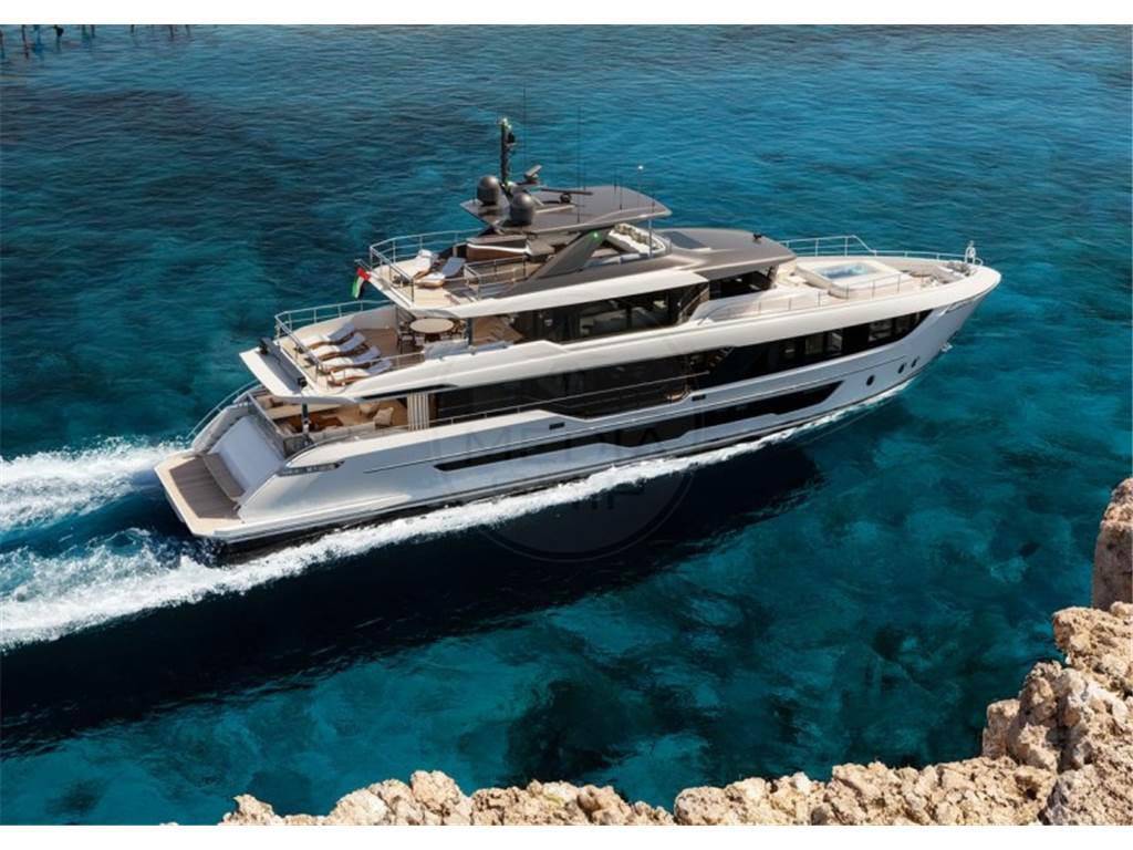 Gulf craft Majesty 112