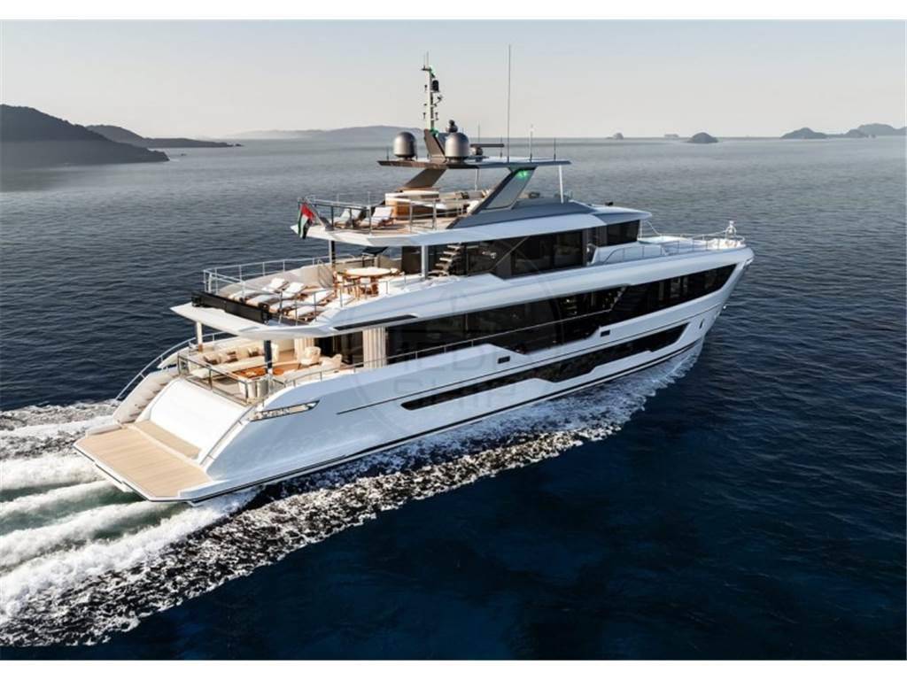 Gulf craft Majesty 112