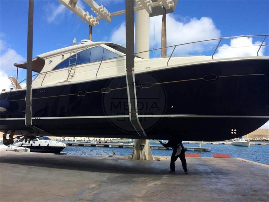 Cantieri estensi Goldstar 440s