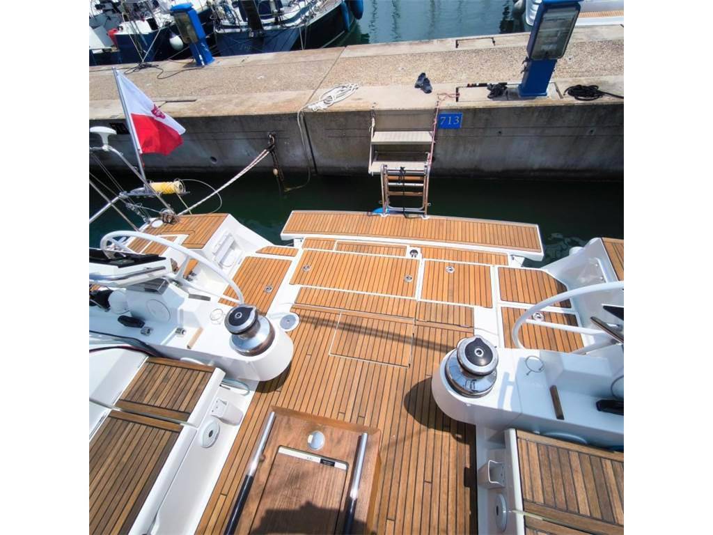 Beneteau Oceanis 55