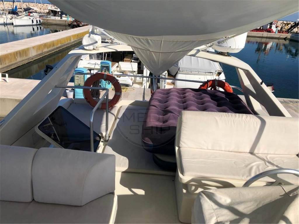 Ferretti 54