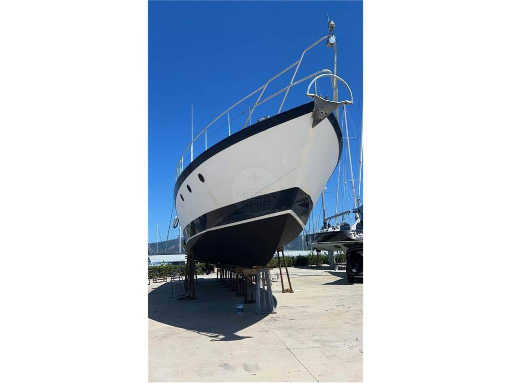 Cantieri di pisa Akhir 18