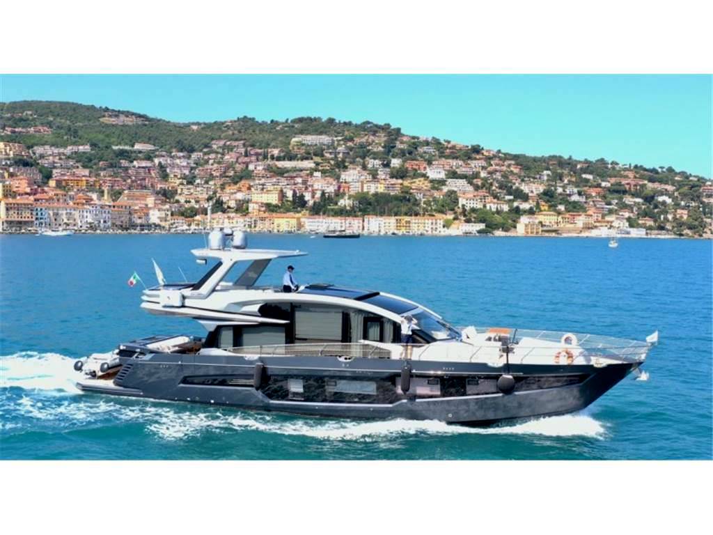 Galeon yacht Galeon 700 skydeck
