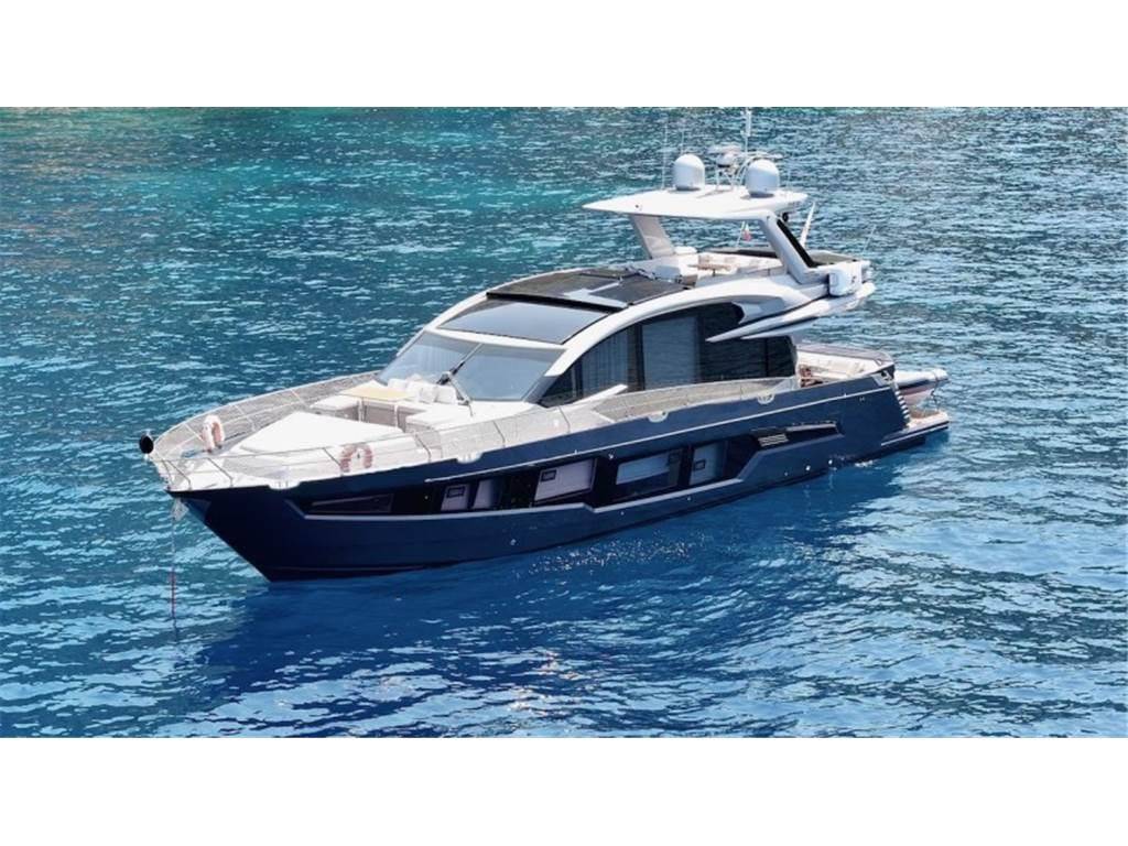 Galeon yacht Galeon 700 skydeck