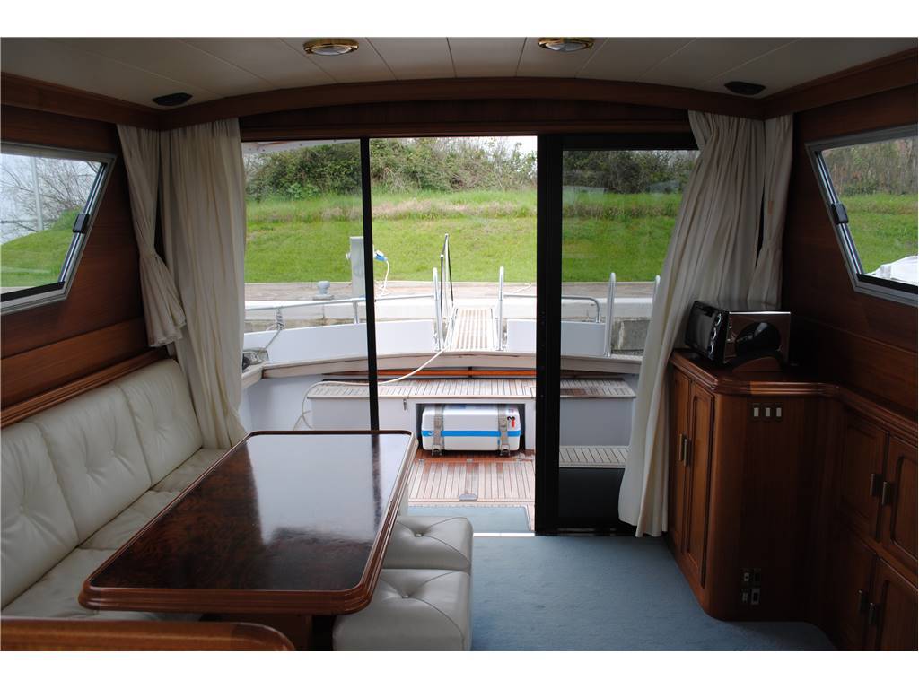 Camuffo 44 sport line